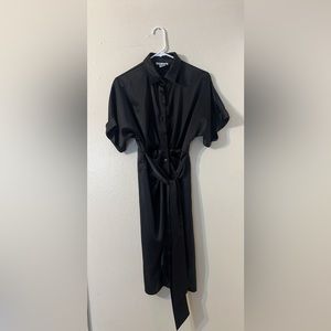 Black chic dress